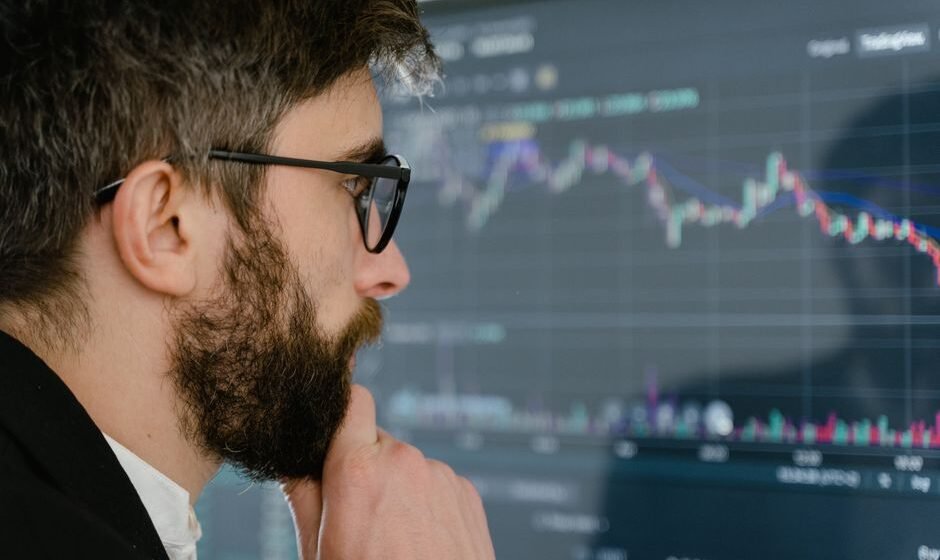Mindful Trading vs Reactive Trading: What Is the Difference